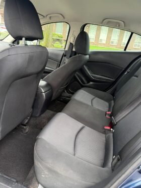 Mazda MAZDA3 i Sport 2015 Sedan