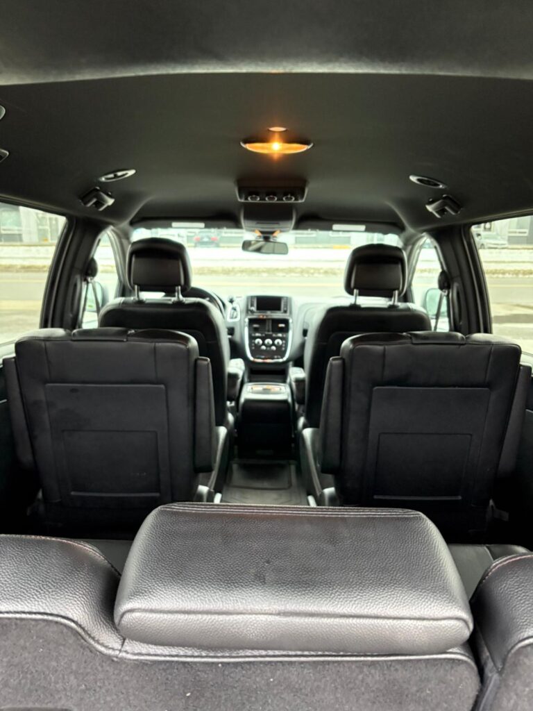Dodge Grand Caravan Premium Plus 2020 Minivan