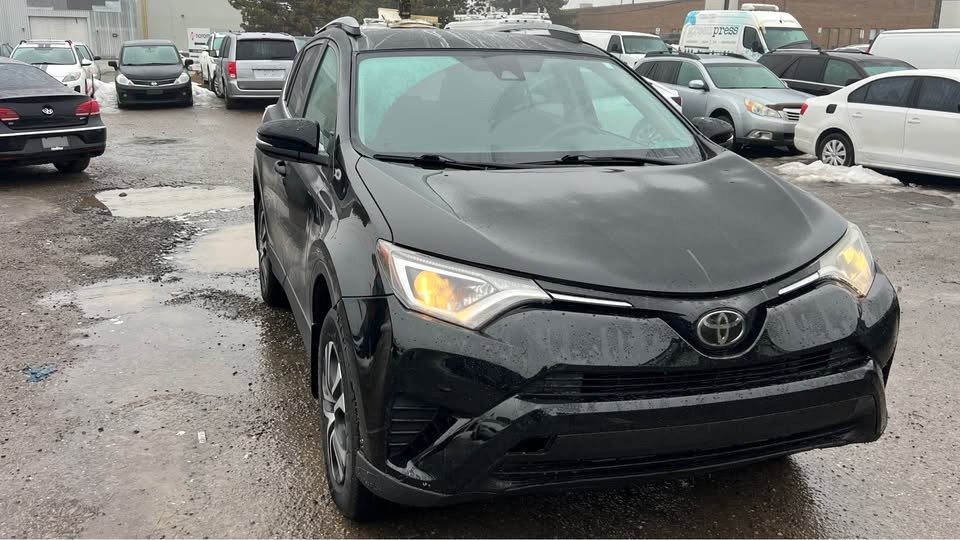 Toyota RAV4 LE 2017 SUV