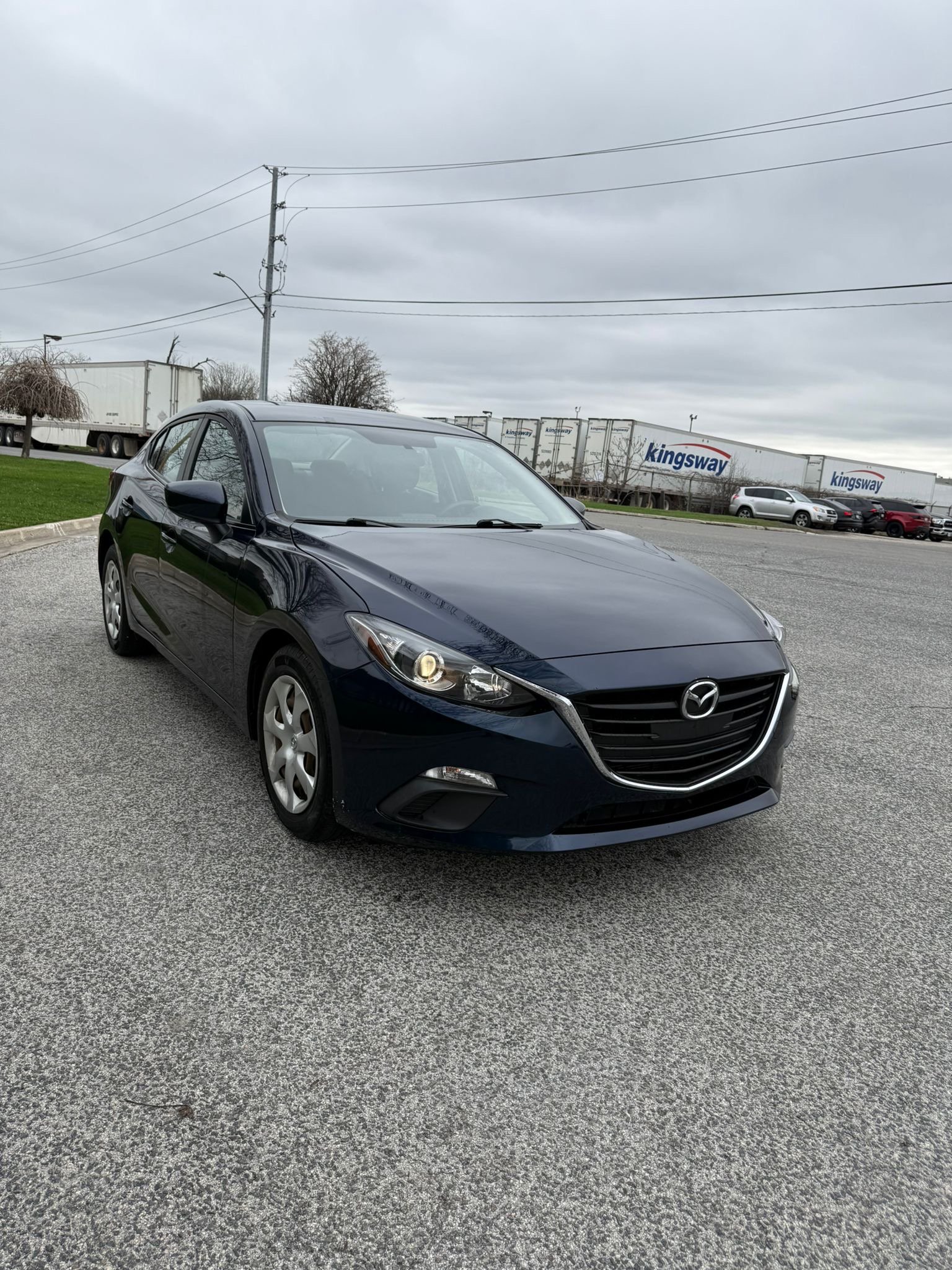 Mazda MAZDA3 i Sport 2015 Sedan