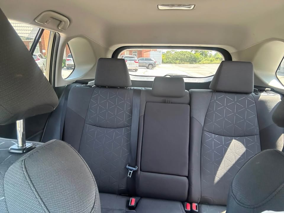 Toyota RAV4 LE 2021 SUV