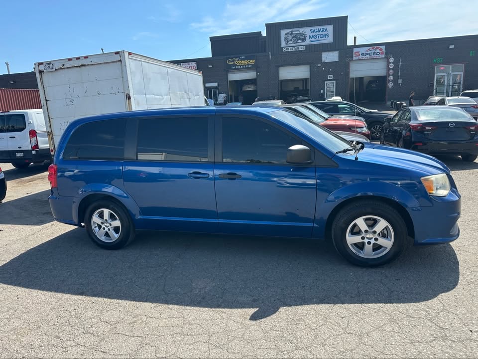 2011 Dodge Grand Caravan Express – Certified