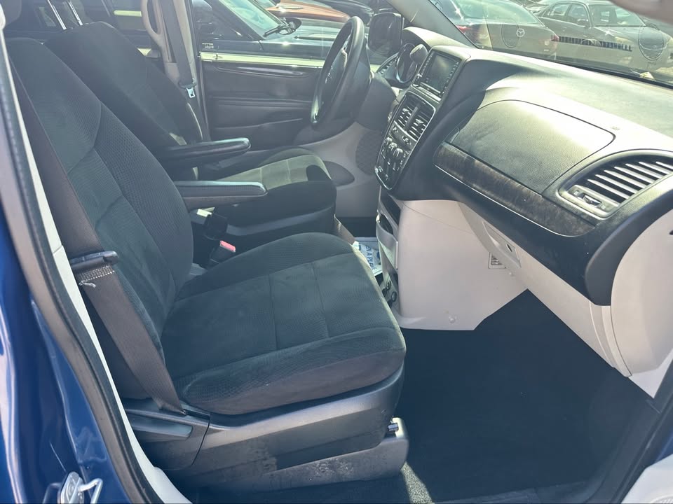 2011 Dodge Grand Caravan Express – Certified