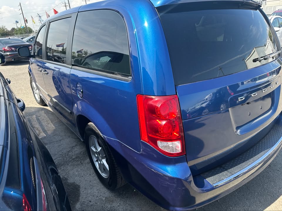 2011 Dodge Grand Caravan Express – Certified