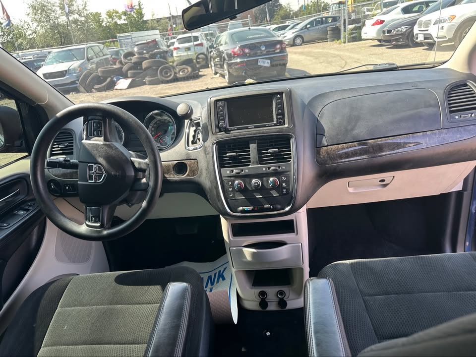 2011 Dodge Grand Caravan Express – Certified