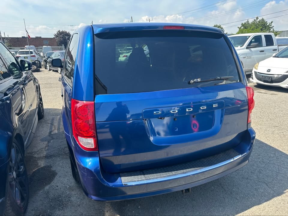 2011 Dodge Grand Caravan Express – Certified