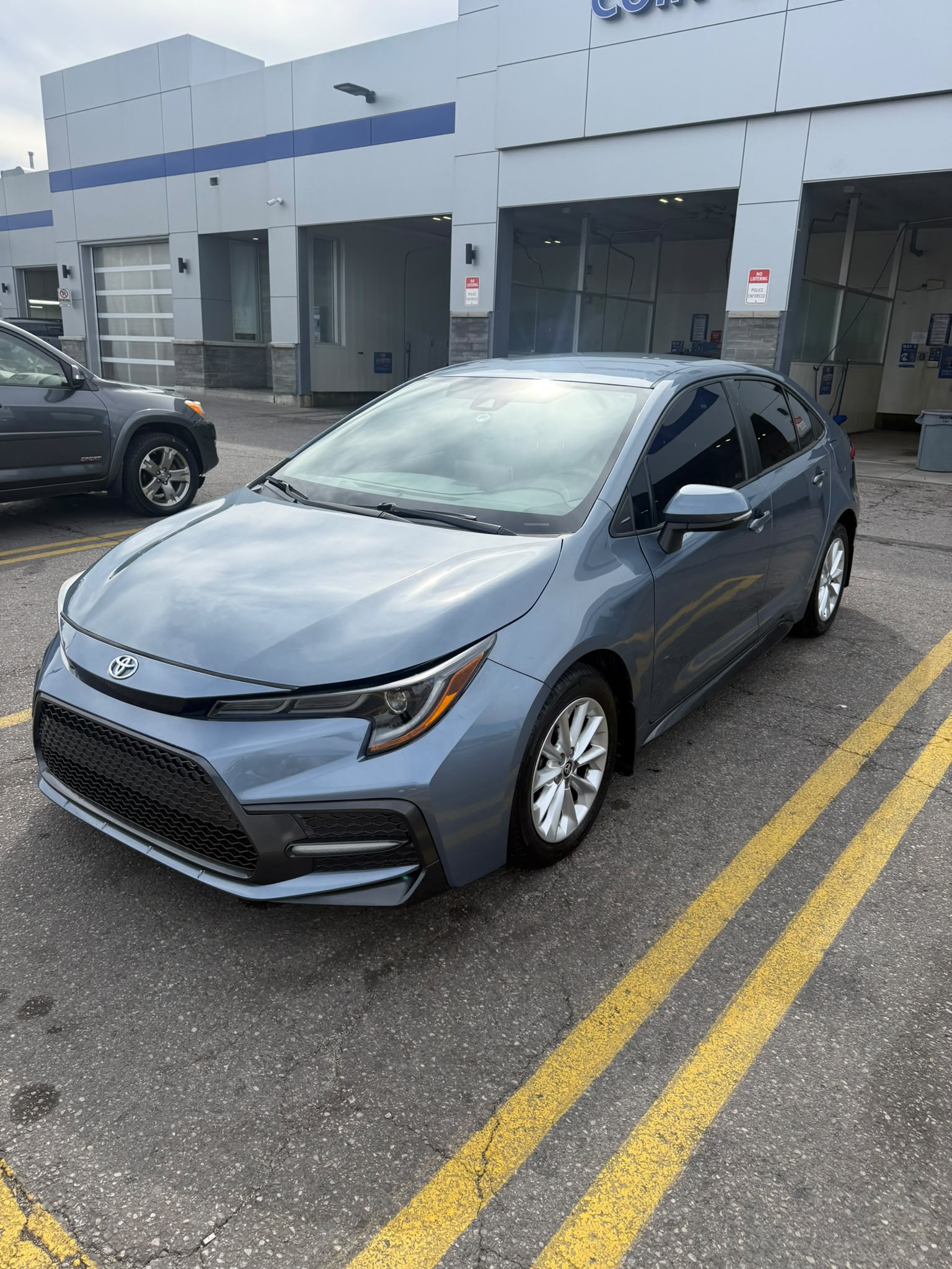 2020 Toyota Corolla SE – Sporty, Reliable & Fuel-Efficient